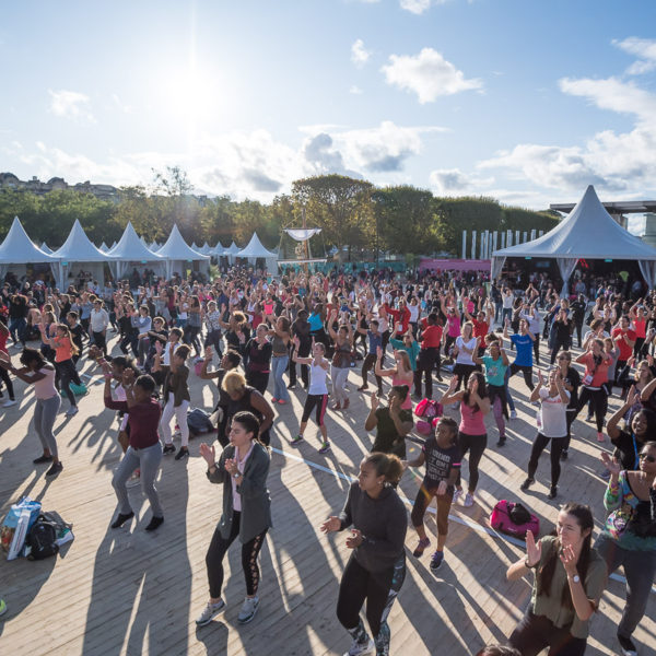 La Parisienne – 1ère course féminine d’Europe La Parisienne - 1ère course féminine d'Europe